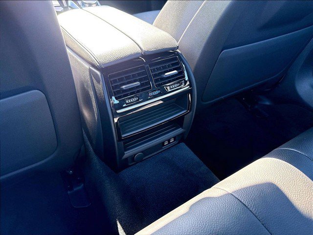 Used 2020 BMW 530i w/ Convenience Package RWD image 24