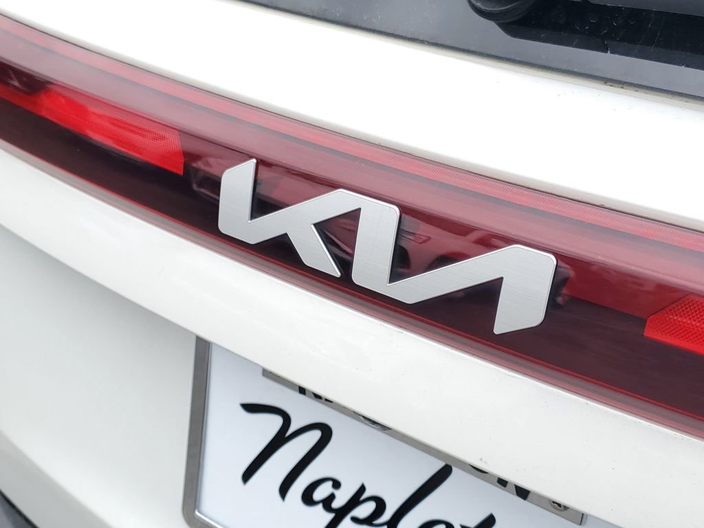 Used 2025 Kia Seltos S FWD image 8