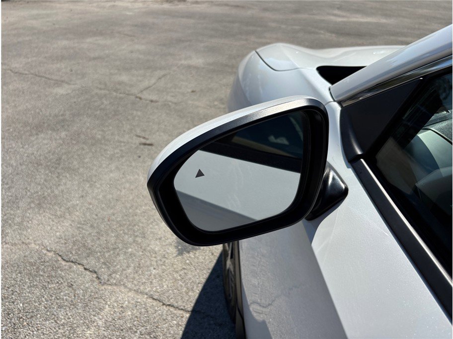 Used 2025 Nissan Kicks SV image 17