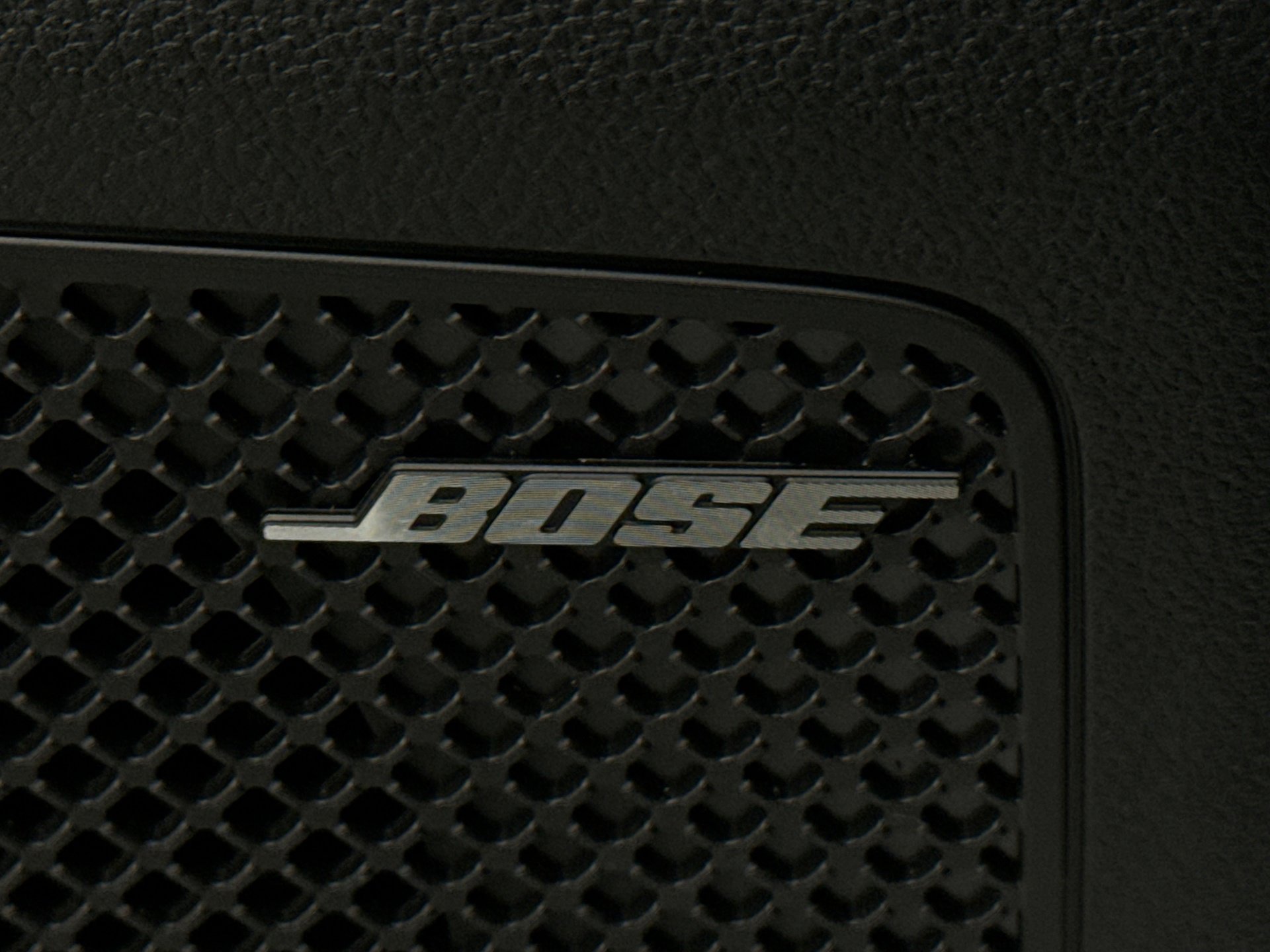 Used 2024 Hyundai Santa Cruz Limited image 17