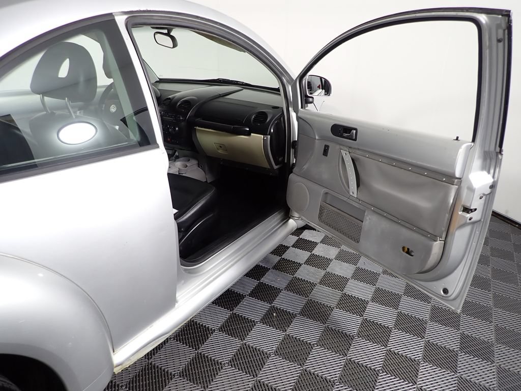 Used 2000 Volkswagen Beetle GLS FWD image 24
