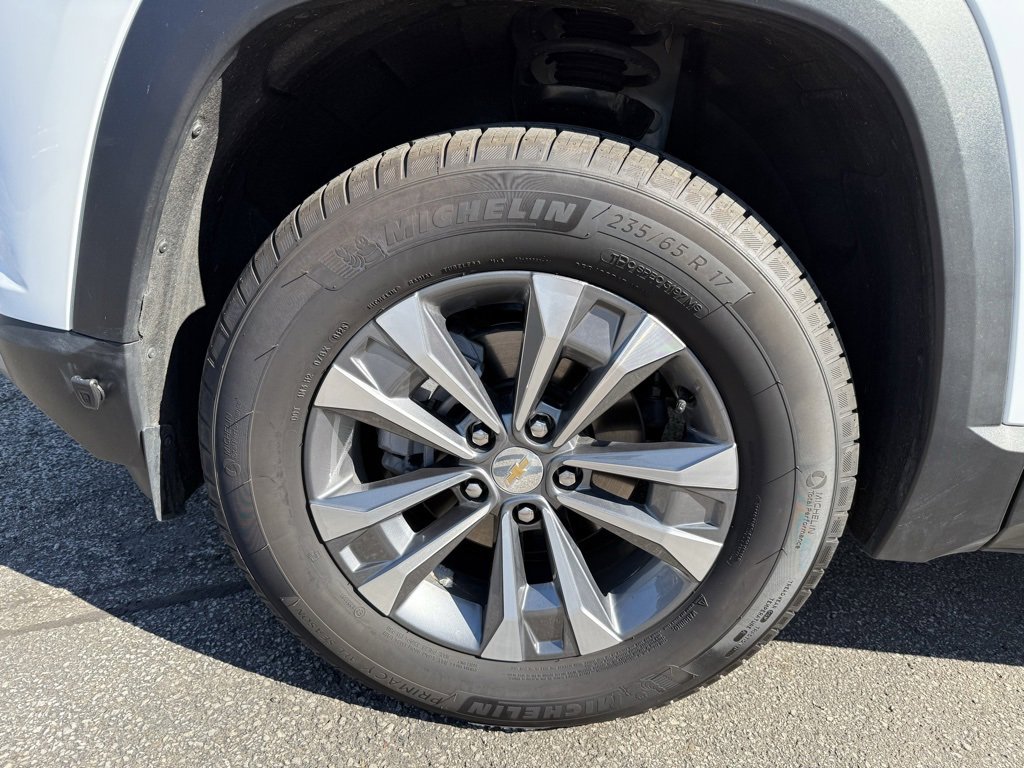 New 2025 Chevrolet Equinox LT w/ Convenience Package II image 28