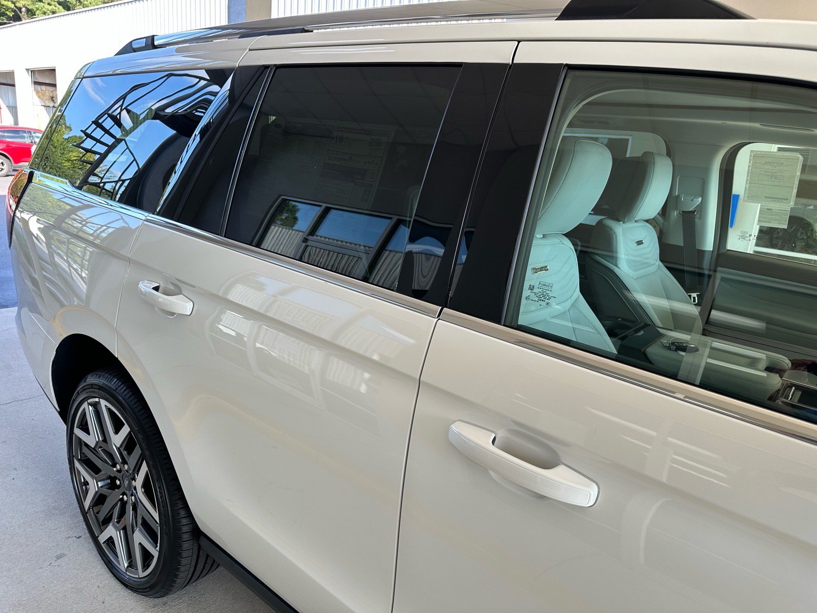 New 2027 Ford Expedition Platinum w/ Platinum Ultimate Package AWD/4WD image 10