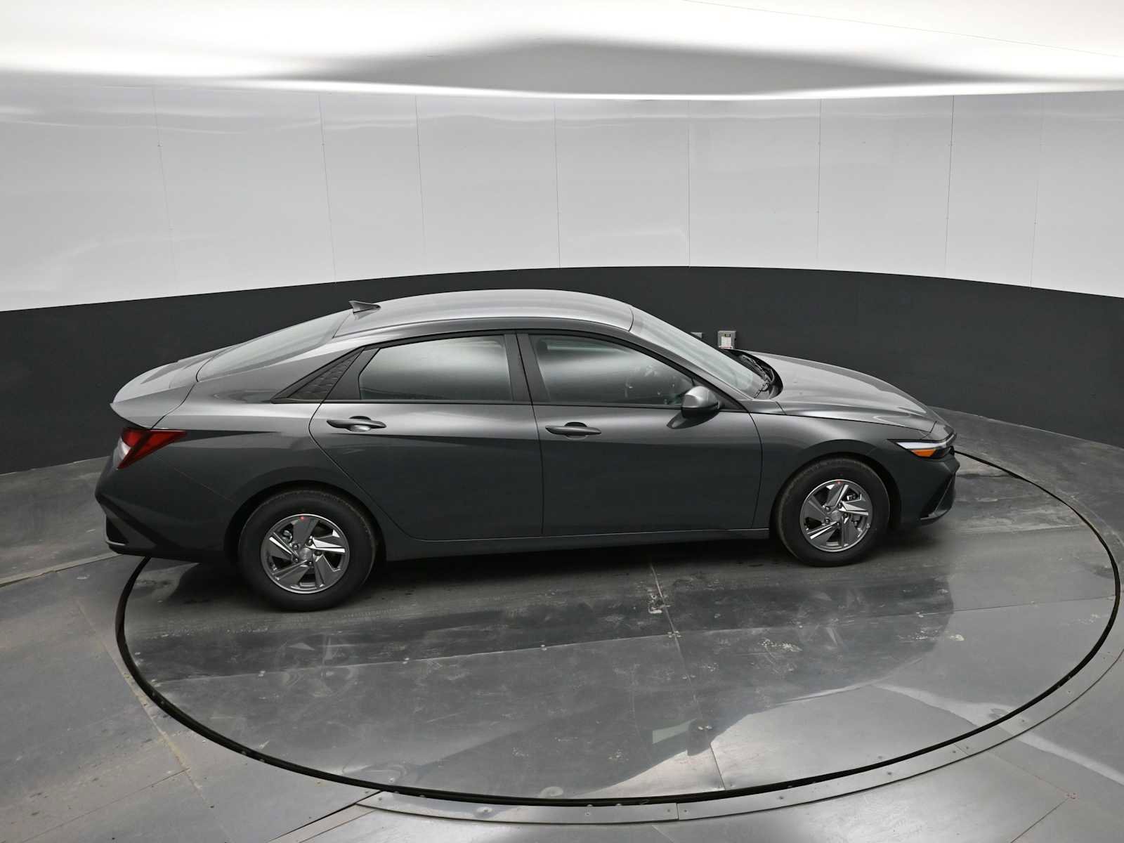 New 2026 Hyundai Elantra SE image 28