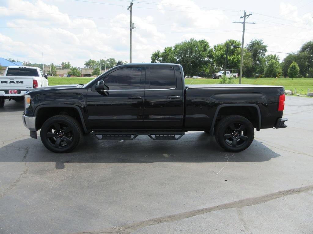 Used 2015 GMC Sierra 1500 SLE w/ SLE Value Package AWD/4WD image 10