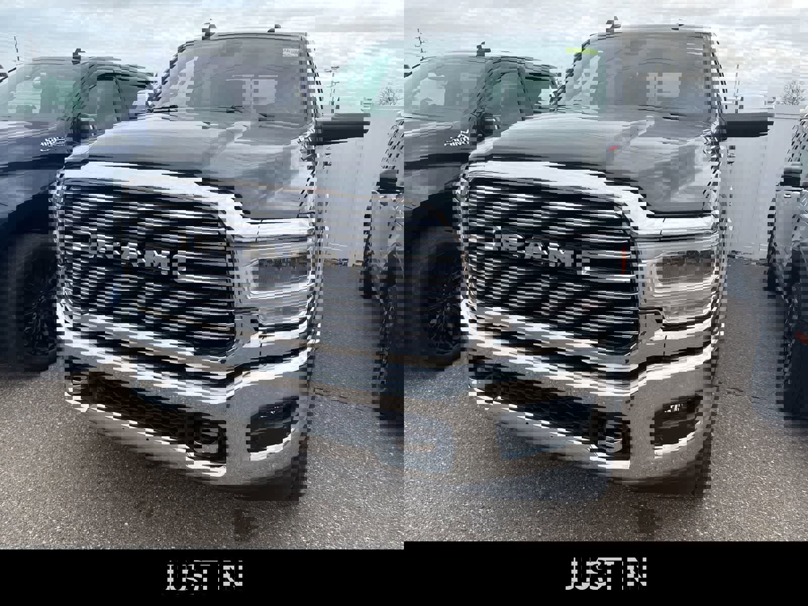 Used 2022 RAM 2500 Laramie w/ Chrome Appearance Group image 3