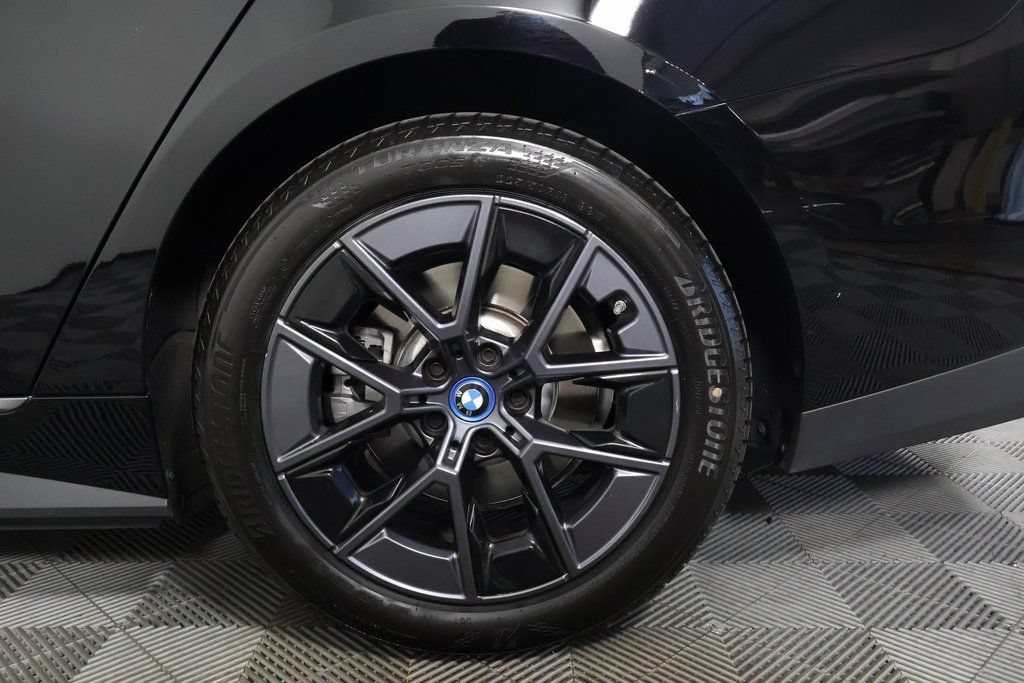 Used 2023 BMW i4 eDrive35 w/ Premium Package RWD image 16