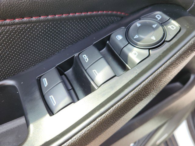 Used 2023 Chevrolet Traverse RS w/ LPO, Floor Liner Package image 32