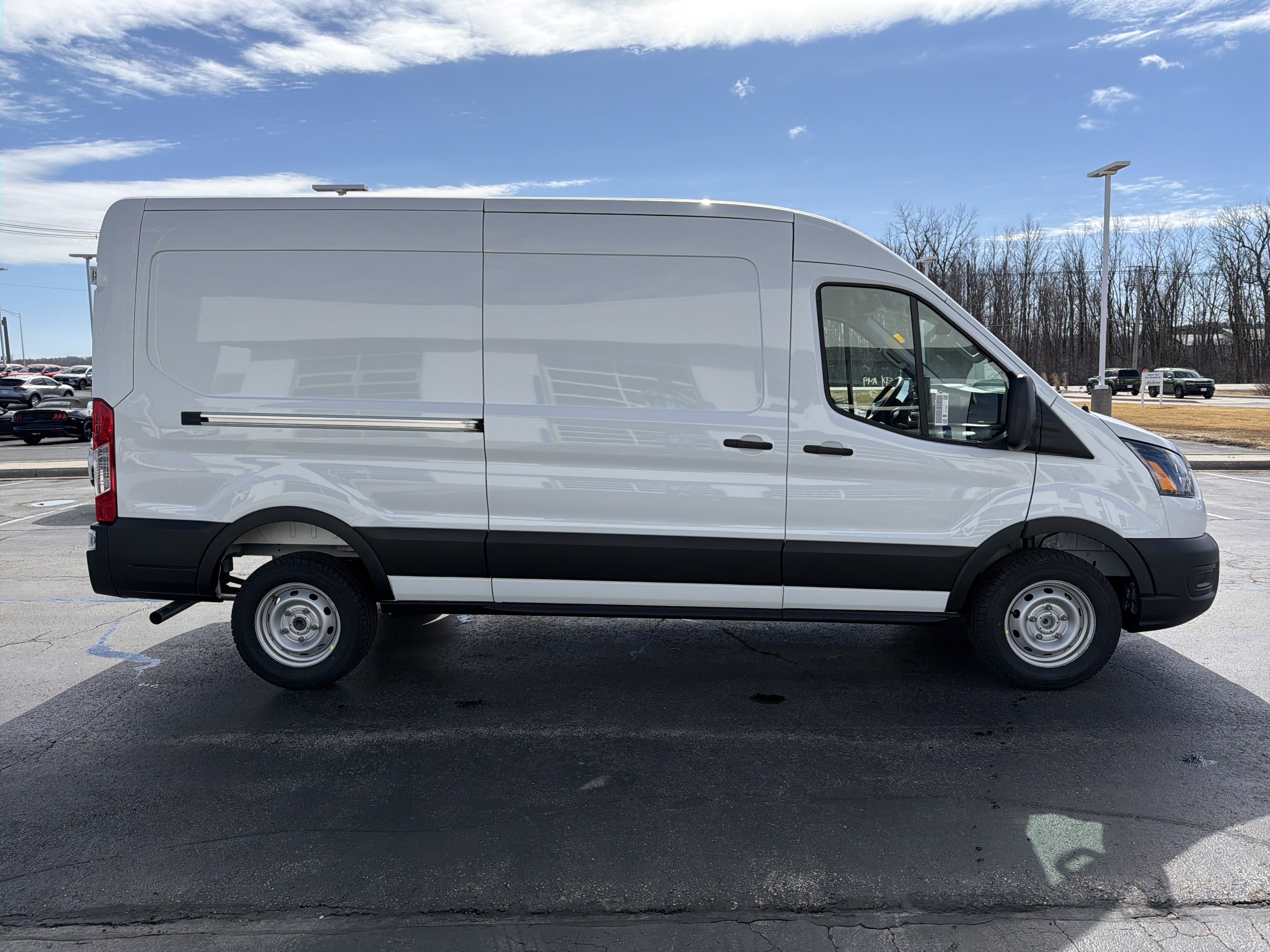 New 2026 Ford Transit 250 148 Medium Roof RWD image 31