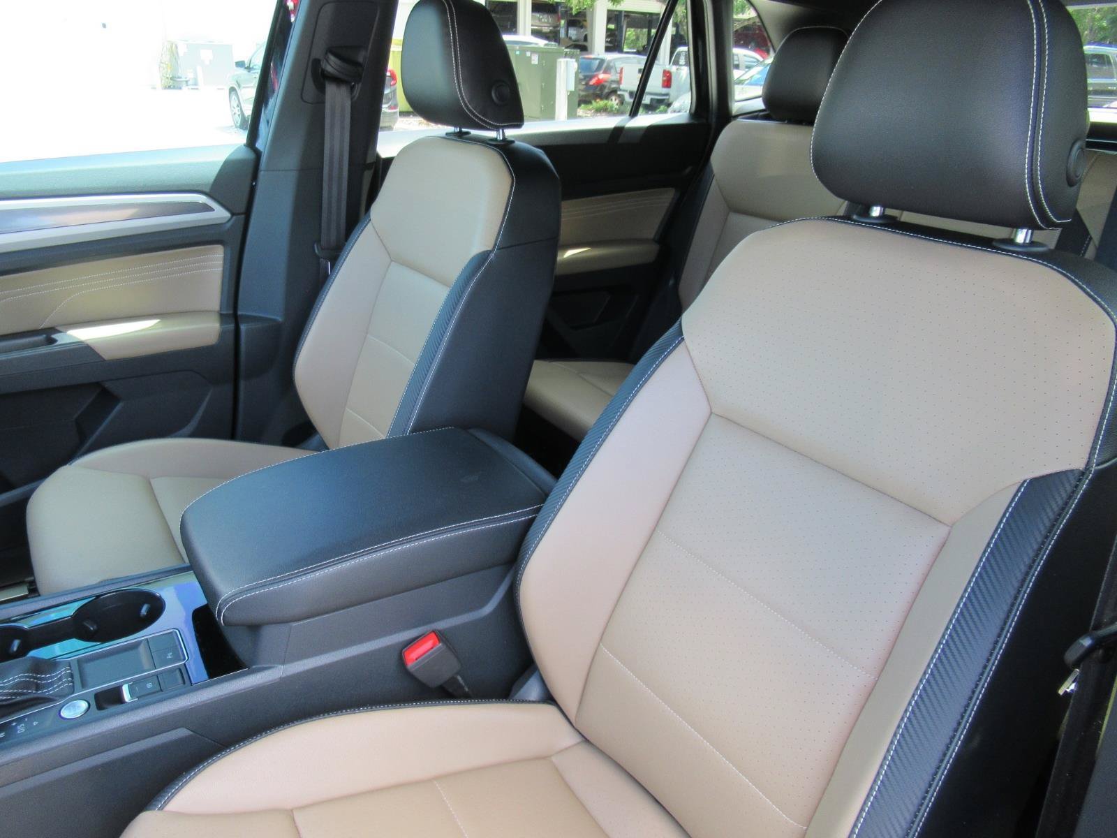 Used 2022 Volkswagen Atlas Cross Sport SE FWD image 18
