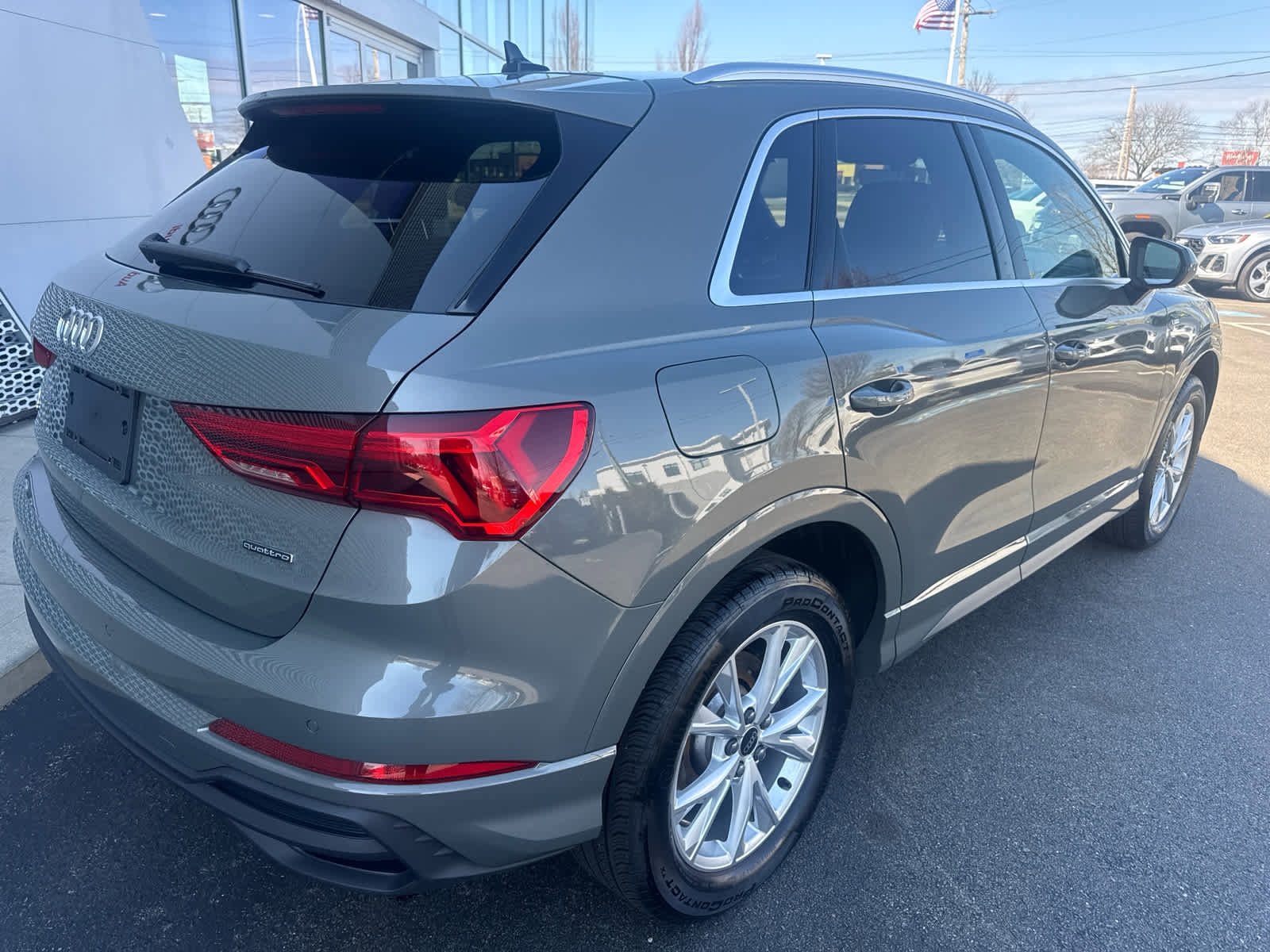 Used 2025 Audi Q3 2.0T Premium w/ Convenience Package image 23