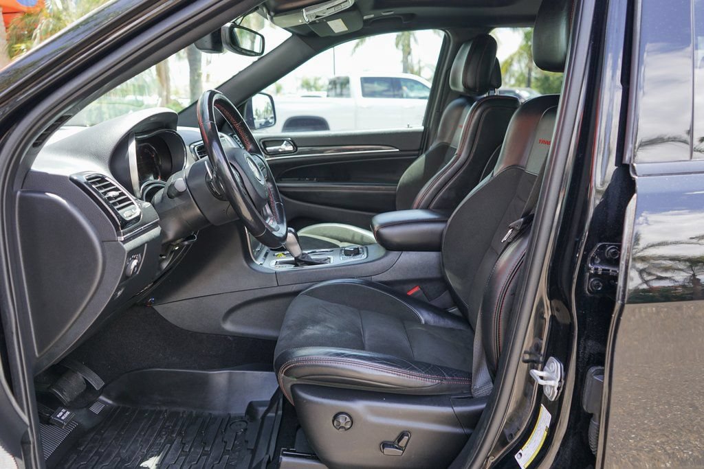 Used 2020 Jeep Grand Cherokee Trailhawk AWD/4WD image 16