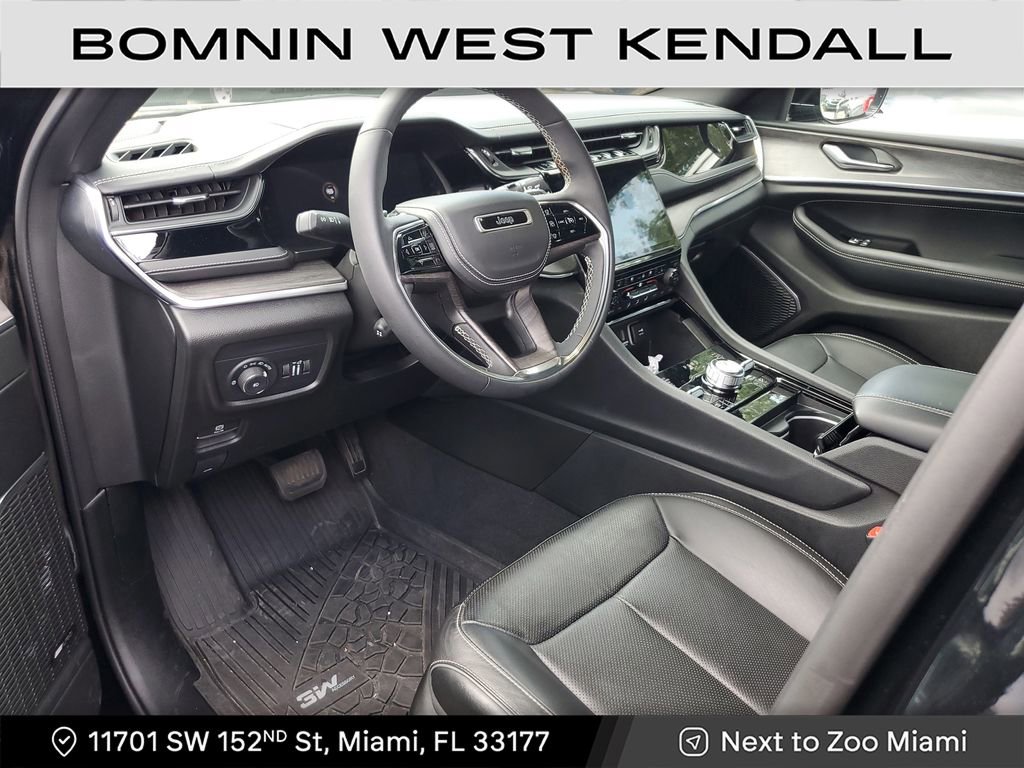 Used 2023 Jeep Grand Cherokee Overland image 17