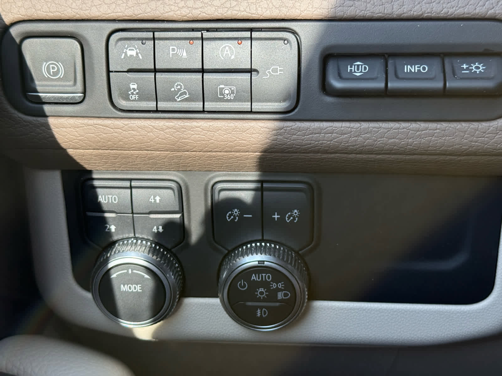 Used 2022 GMC Yukon Denali image 29