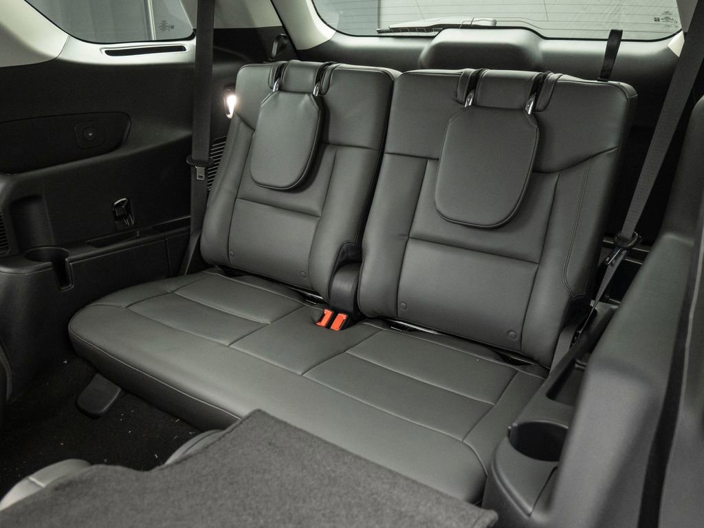 New 2025 Ford Explorer Active w/ Active Comfort Package image 53