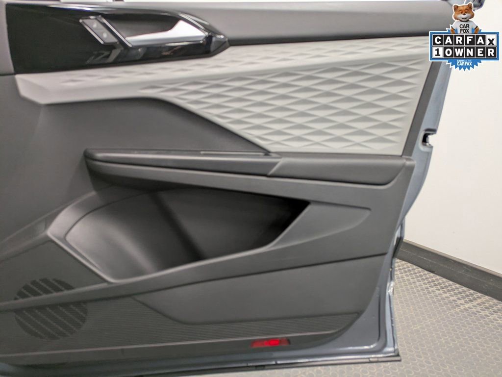 Used 2022 Volkswagen Taos S w/ IQ Drive S Package image 29