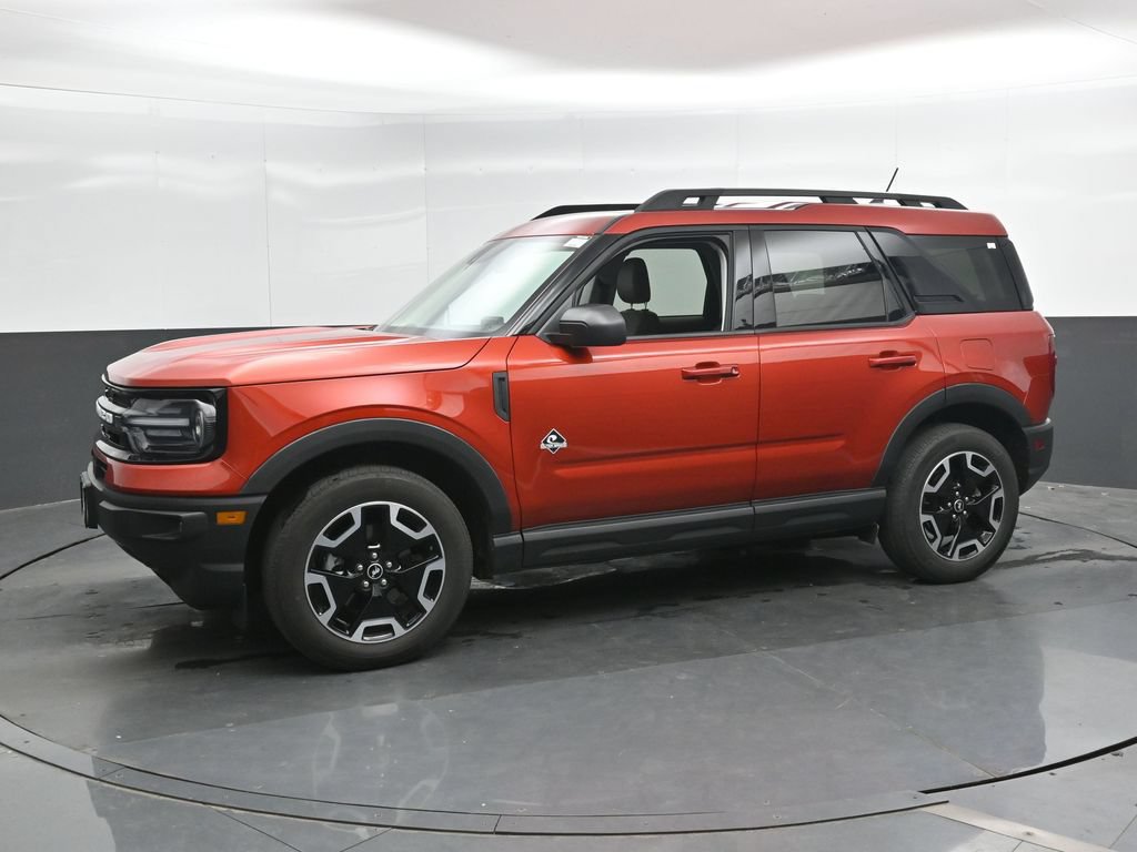 Used 2023 Ford Bronco Sport Outer Banks w/ Tech Package AWD/4WD image 8