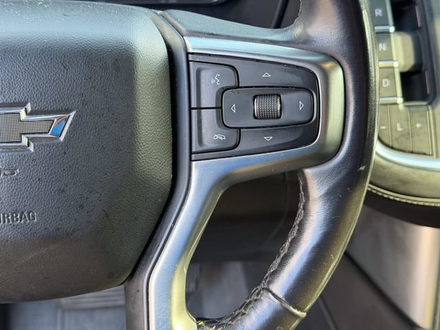 Used 2022 Chevrolet Suburban Z71 w/ Luxury Package AWD/4WD image 10