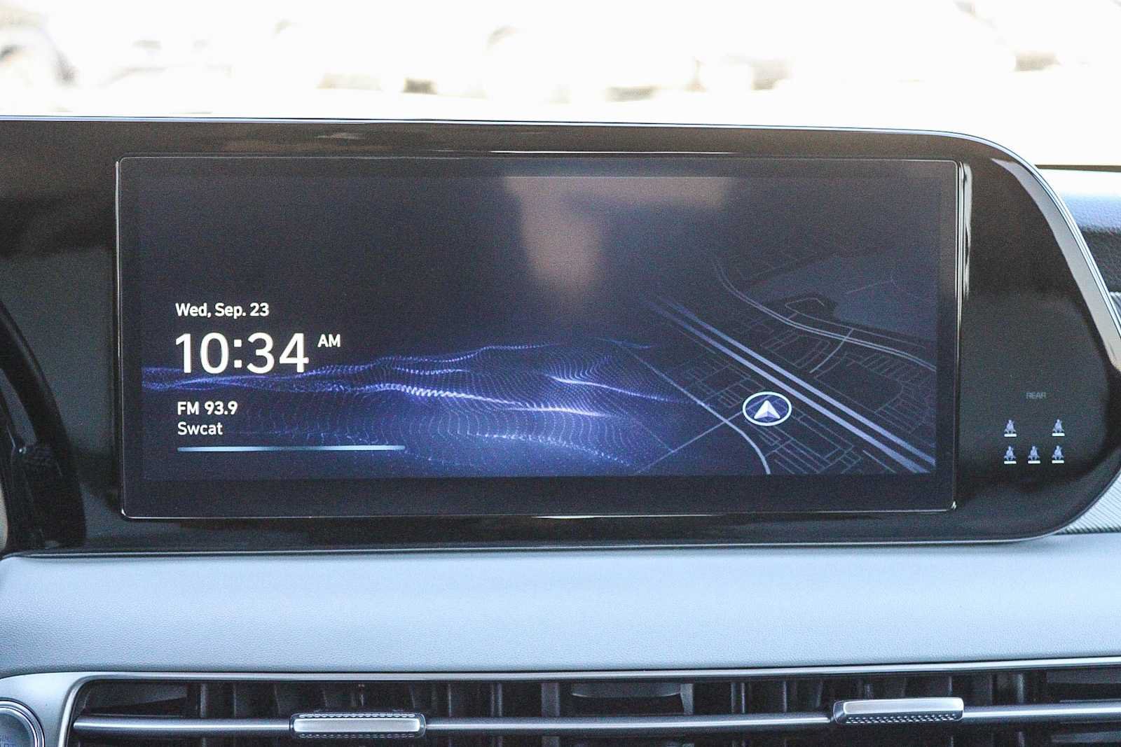 Used 2025 Hyundai Palisade SEL FWD image 14