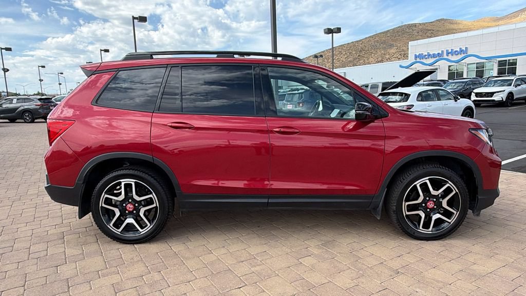 Used 2022 Honda Passport Elite image 2