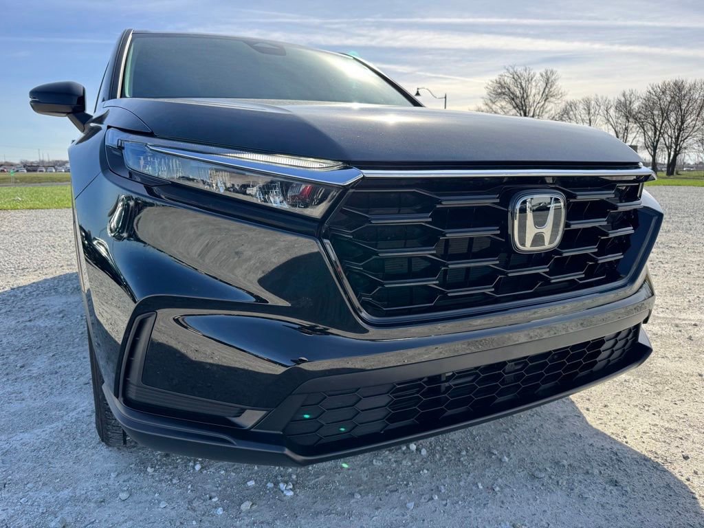 Used 2025 Honda CR-V EX image 8