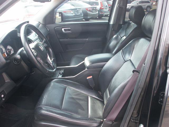 Used 2010 Honda Pilot Touring image 6