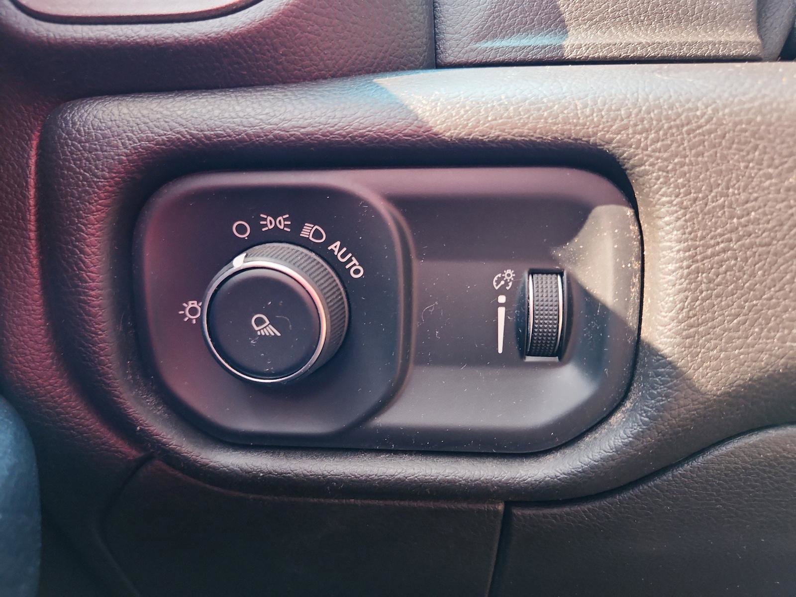 Used 2022 RAM 2500 Tradesman image 21