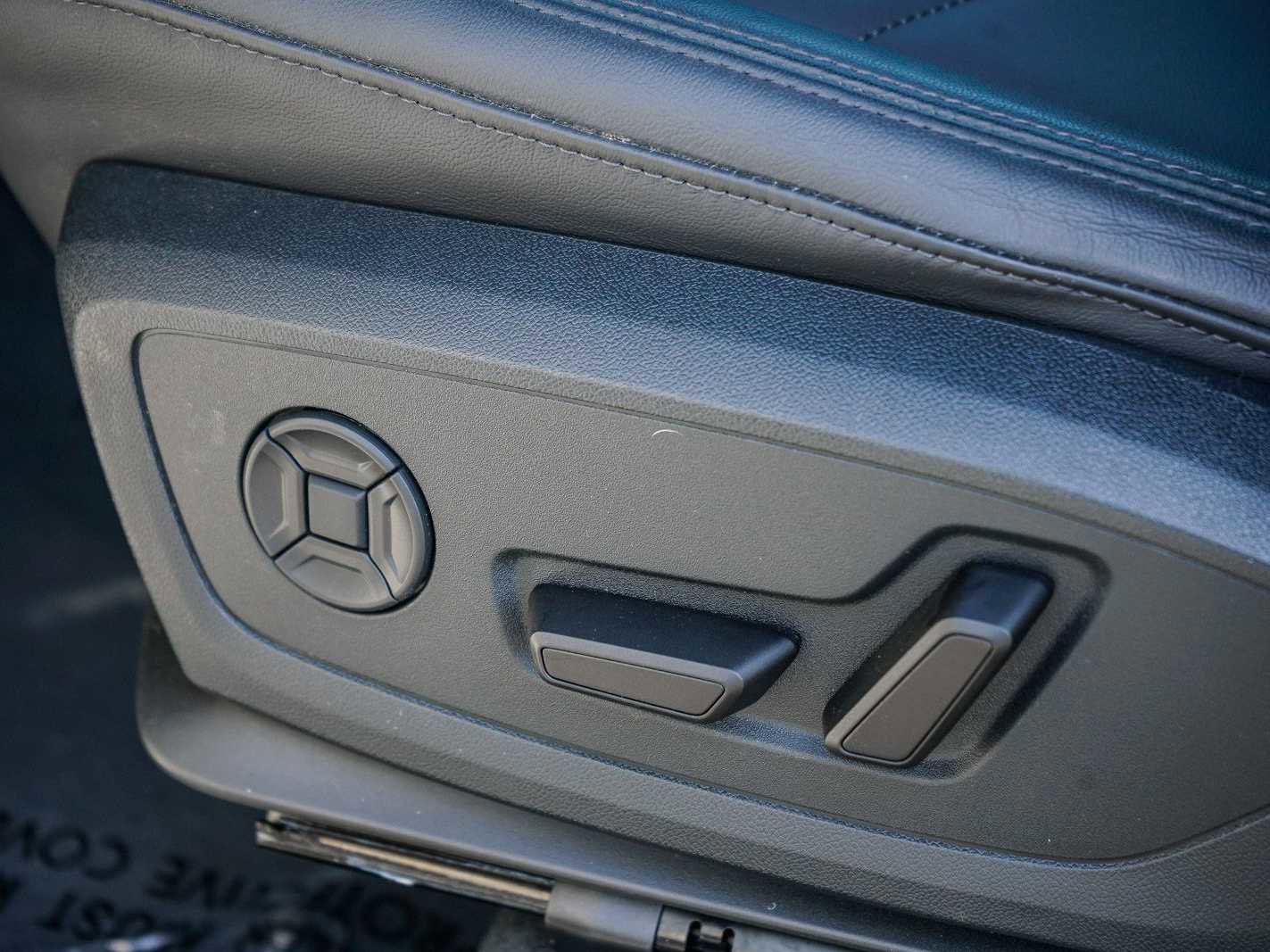 Used 2025 Audi Q3 2.0T Premium image 20