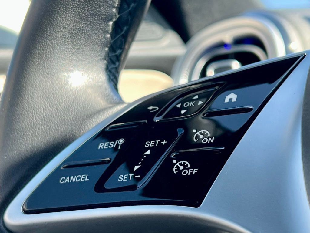 Certified 2022 Mercedes-Benz C 300 4MATIC Sedan image 21