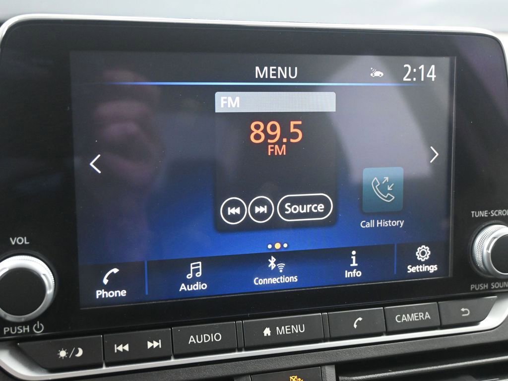 Used 2025 Nissan Altima 2.5 SV image 17