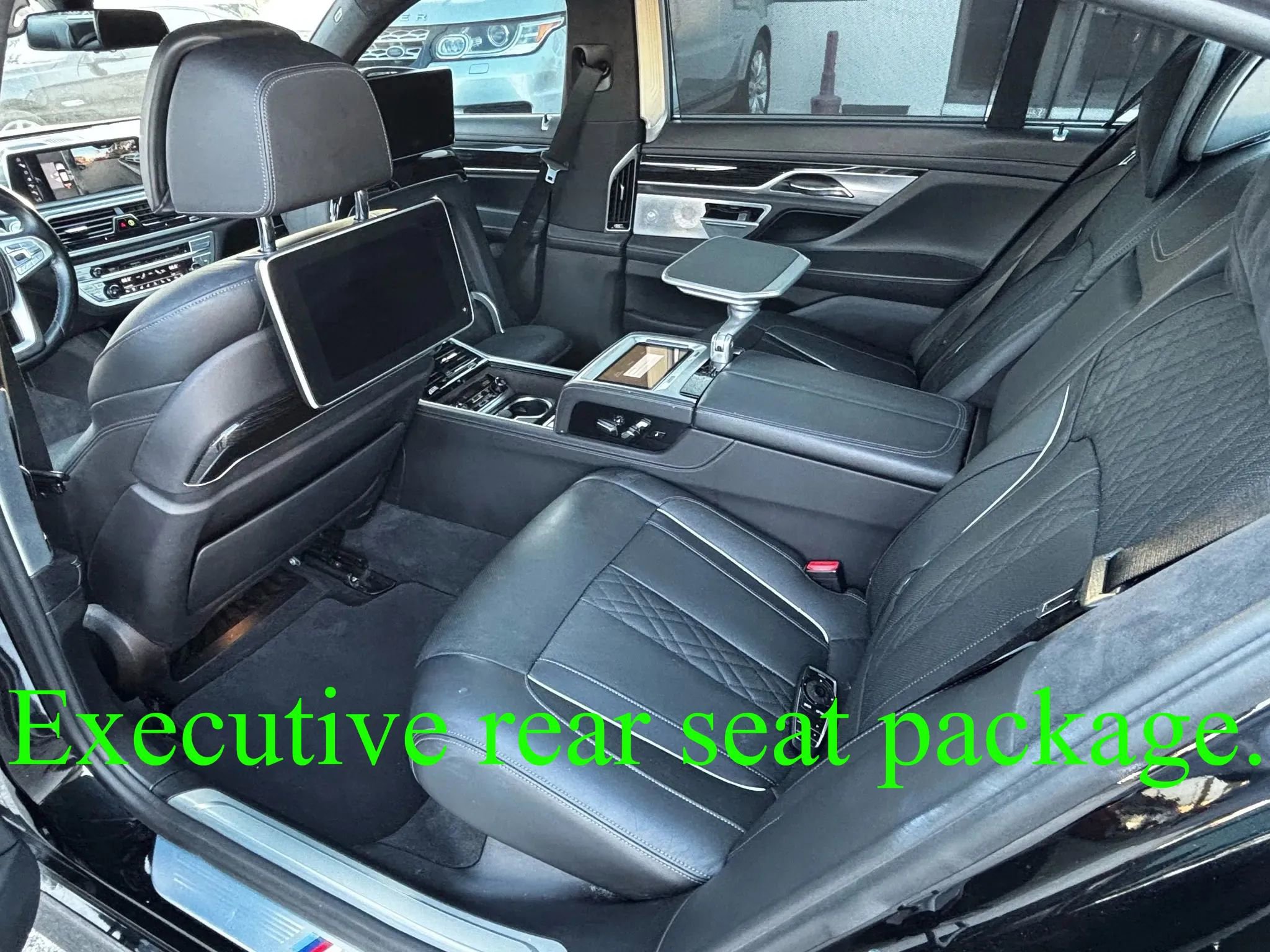 Used 2017 BMW 750i image 1