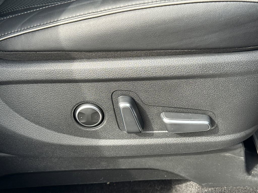 Used 2024 Hyundai Palisade Calligraphy image 39