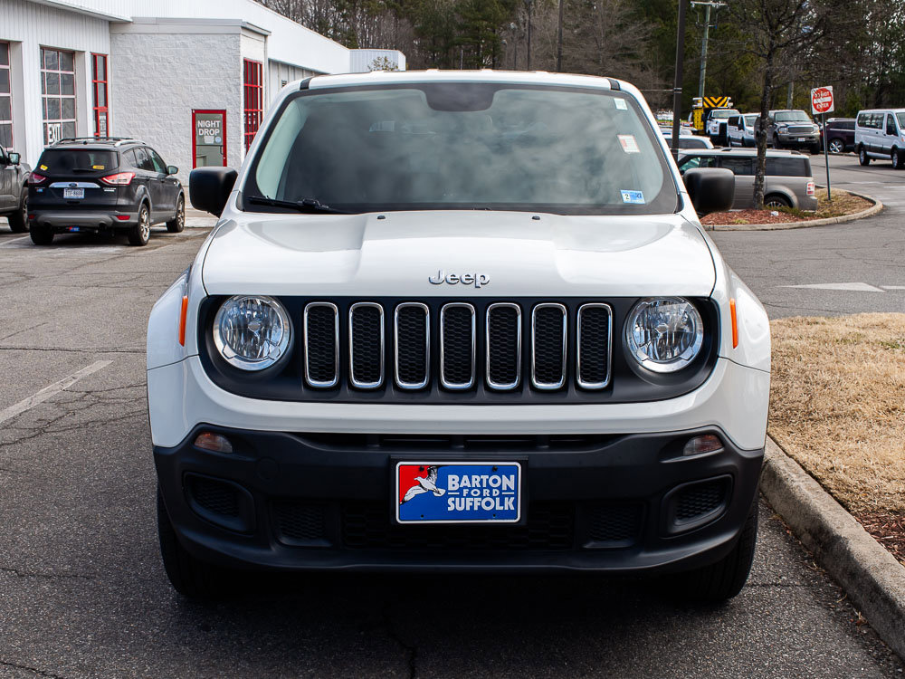 Used 2017 Jeep Renegade Sport w/ Power & Air Group image 2
