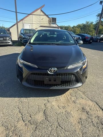 Used 2022 Toyota Corolla LE FWD image 2