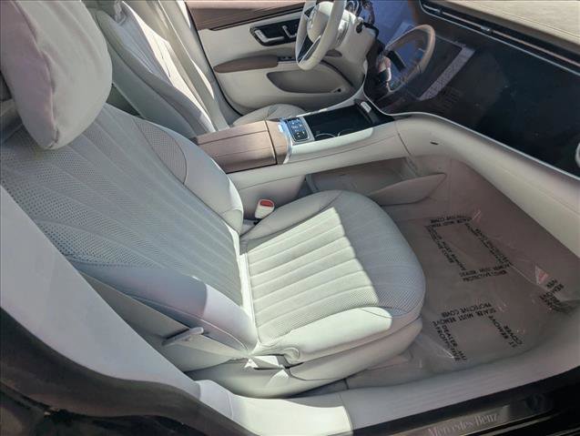Used 2023 Mercedes-Benz EQS 580 4MATIC Sedan image 22