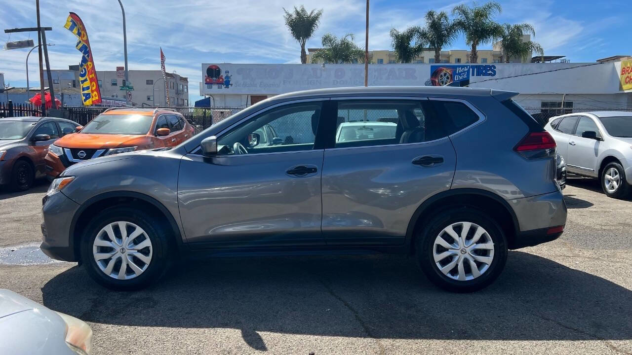 Used 2017 Nissan Rogue S image 7