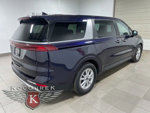 Used 2024 Kia Carnival LX image 6