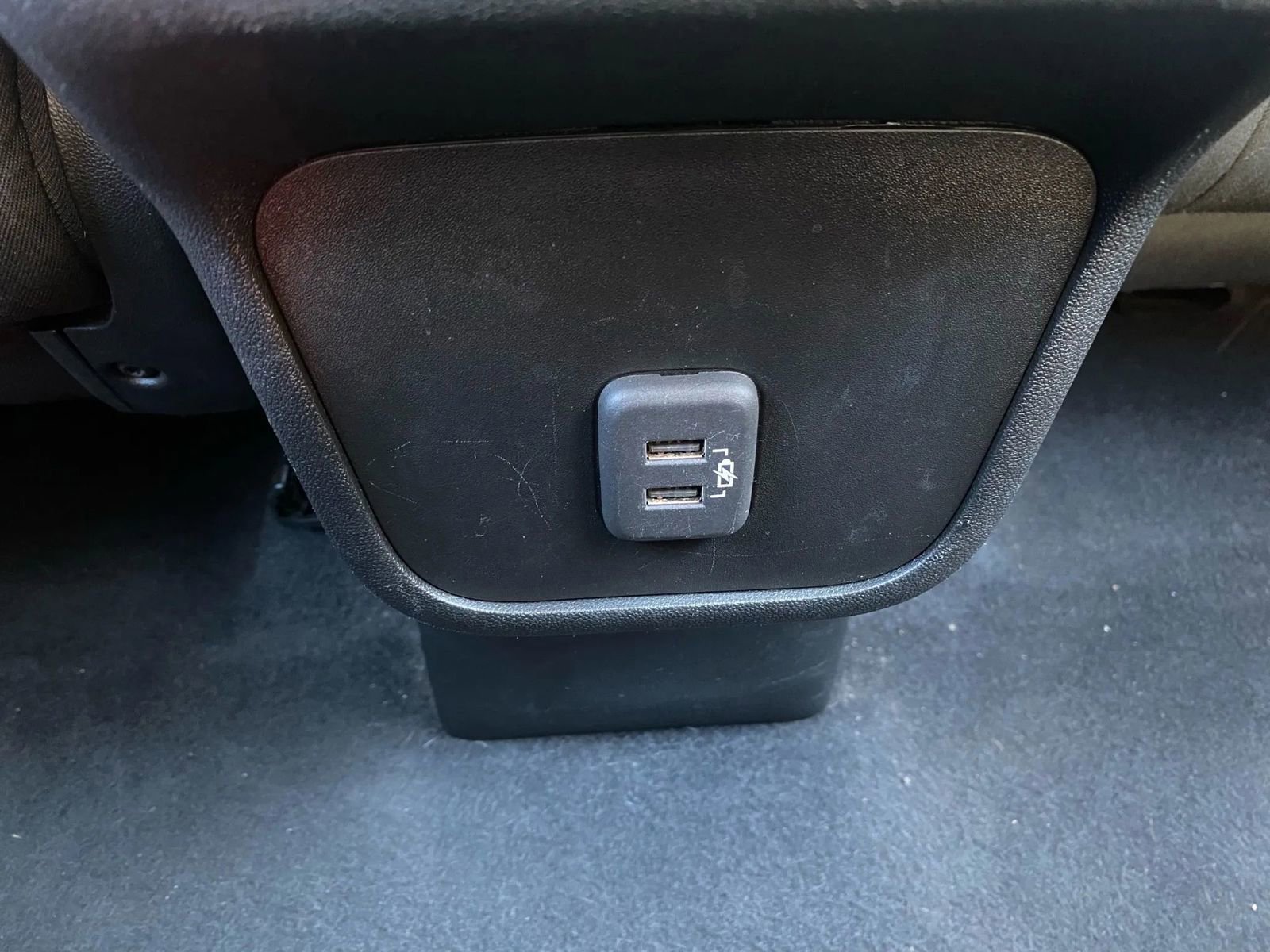 Used 2021 Chevrolet Equinox LS image 33