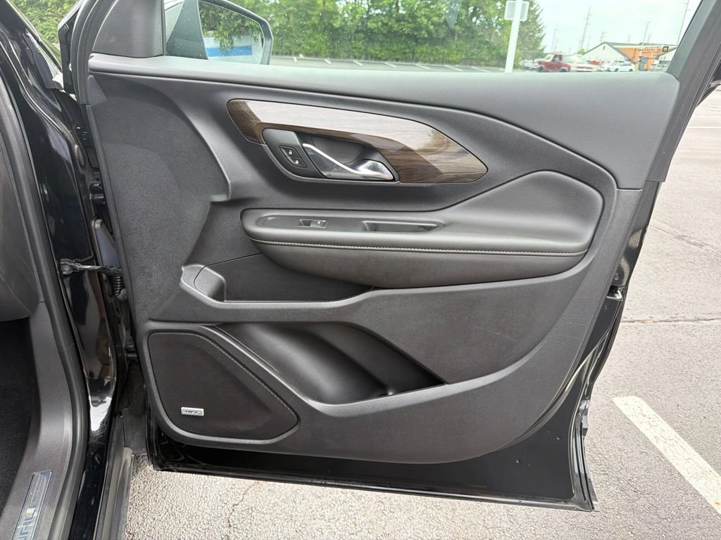 Used 2020 GMC Terrain Denali w/ Denali Premium Package FWD image 26