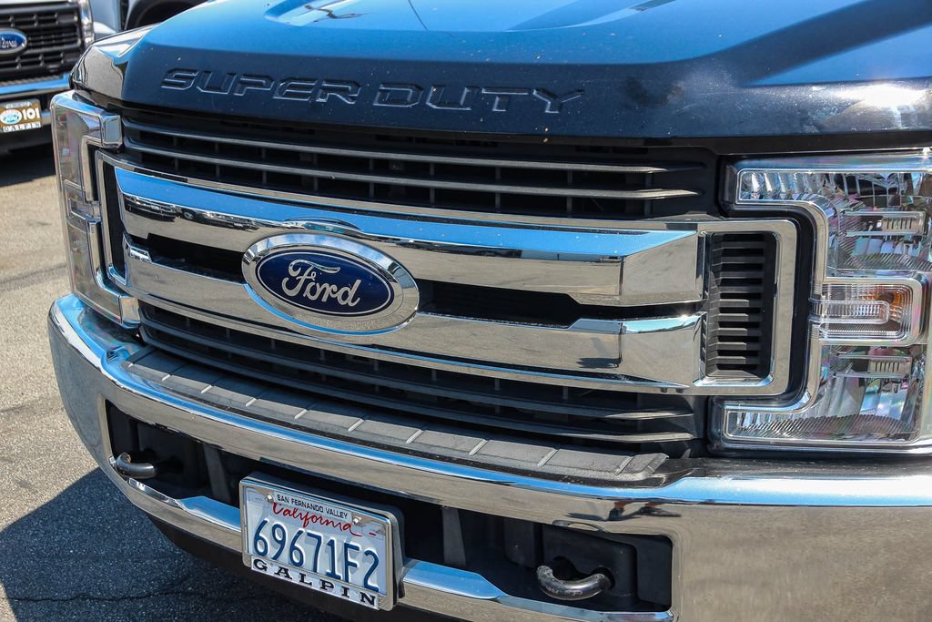 Used 2017 Ford F550 2WD Crew Cab Super Duty image 11