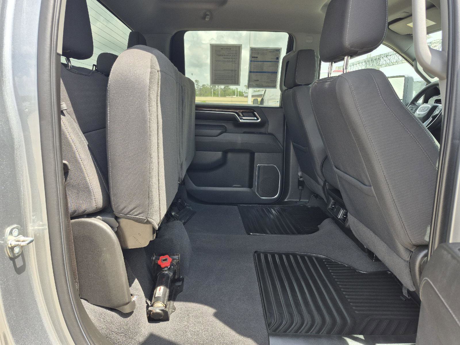 Used 2024 GMC Sierra 2500 SLE w/ SLE Value Package; image 15