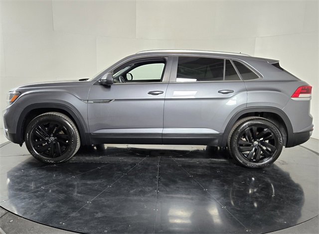 Used 2023 Volkswagen Atlas Cross Sport SE w/ Black Wheel Package image 3