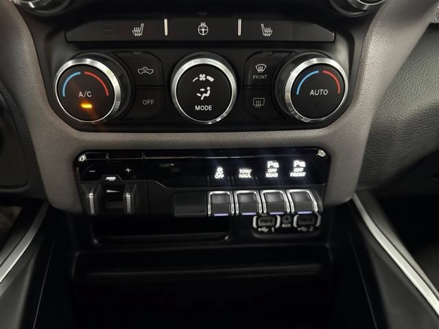 Used 2022 RAM 1500 Big Horn AWD/4WD image 38