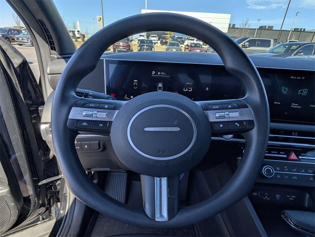 Certified 2025 Hyundai Santa Cruz SE image 10