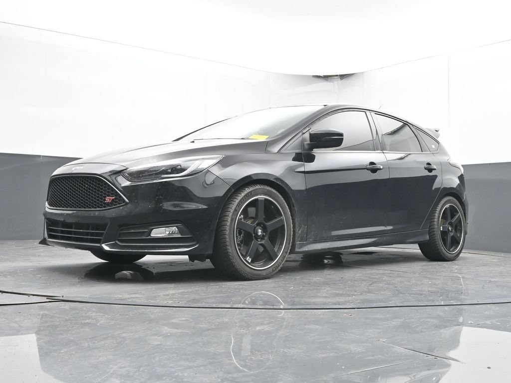 Used 2018 Ford Focus ST FWD image 28