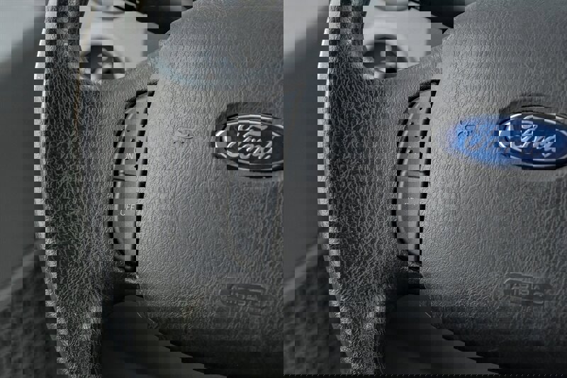 Used 2014 Ford E-350 and Econoline 350 Super Duty image 18