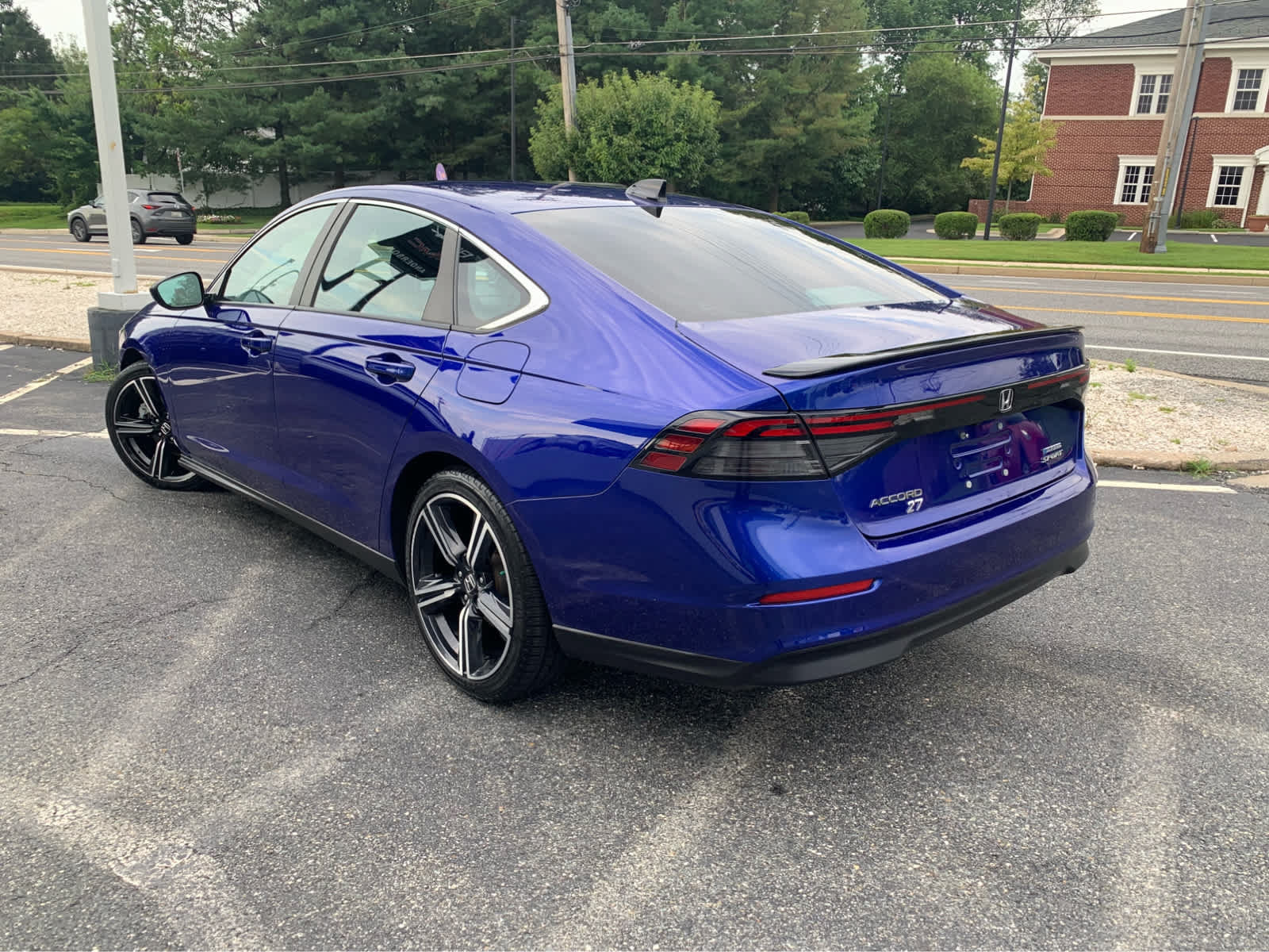 Used 2023 Honda Accord Sport image 4