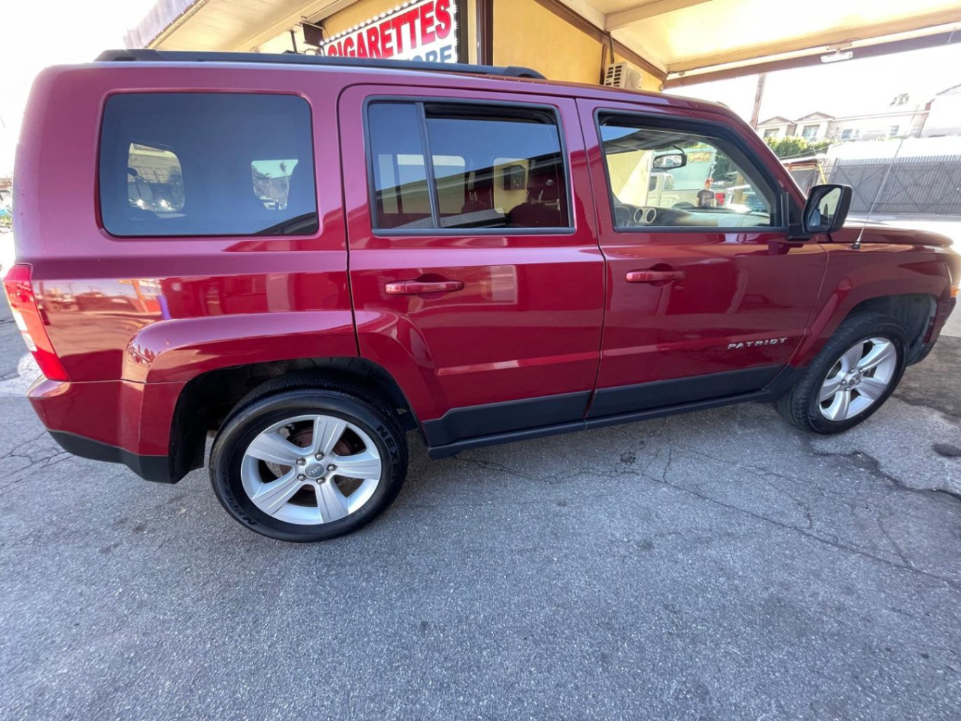 Used 2017 Jeep Patriot Latitude image 4