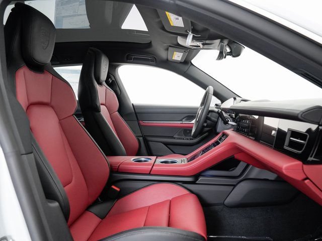 Used 2025 Porsche Taycan 4S AWD/4WD image 22