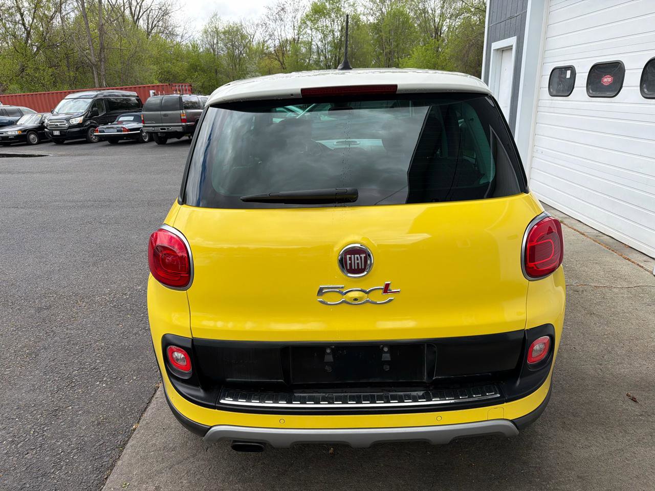 Used 2014 FIAT 500L Trekking w/ Popular Equipment Group FWD image 5